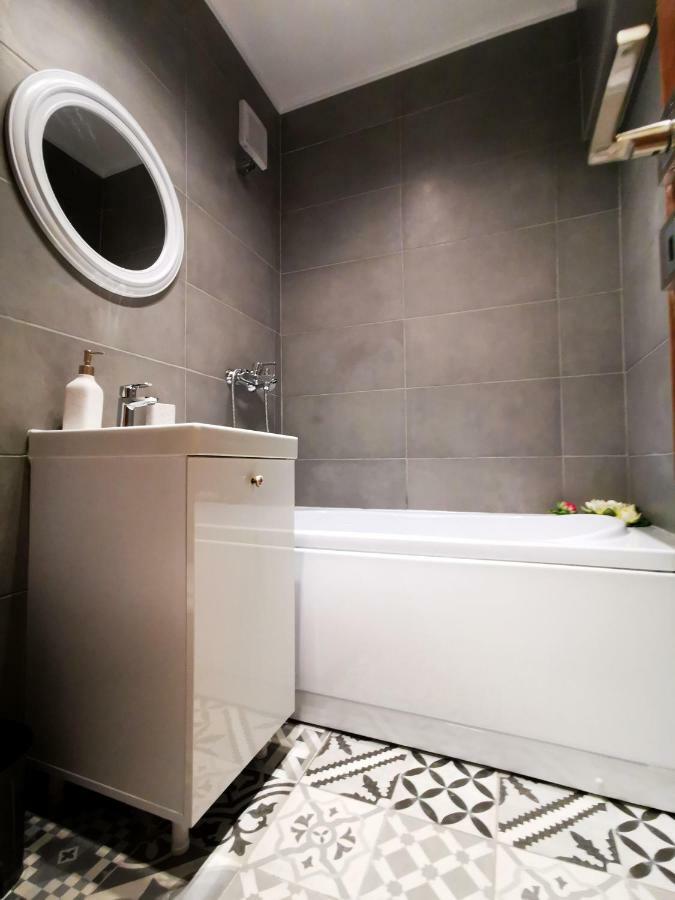 Sudului 106 By Mrg Apartments - Piata Sudului Bucharest Luaran gambar